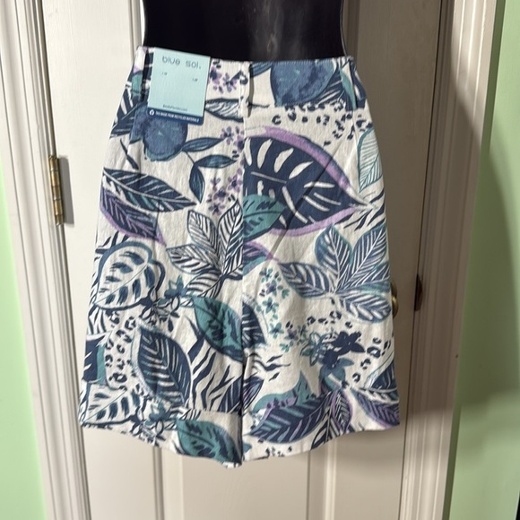 Blue Sol Blue & White Tropical Linen Blend Floral Print Women's Shorts Size 14 - Picture 5 of 8